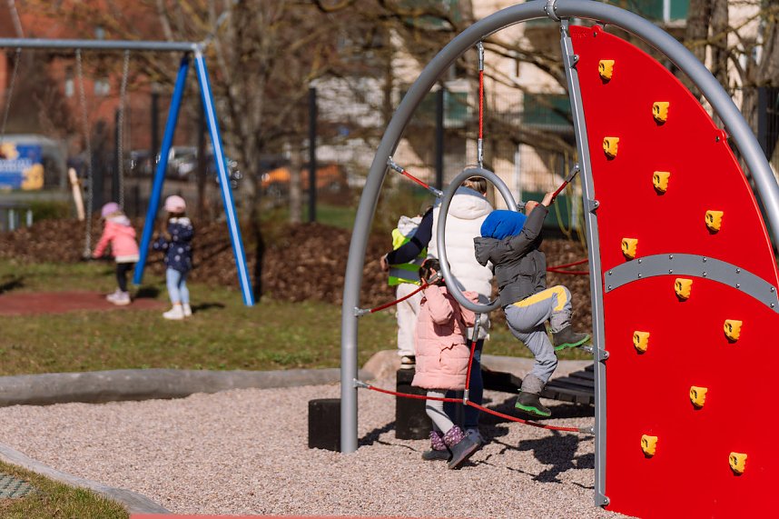 Spielplatz Bad Nauheimer Stra&szlig;e in Bad Langensalza, an "Nutzer" &uuml;bergeben