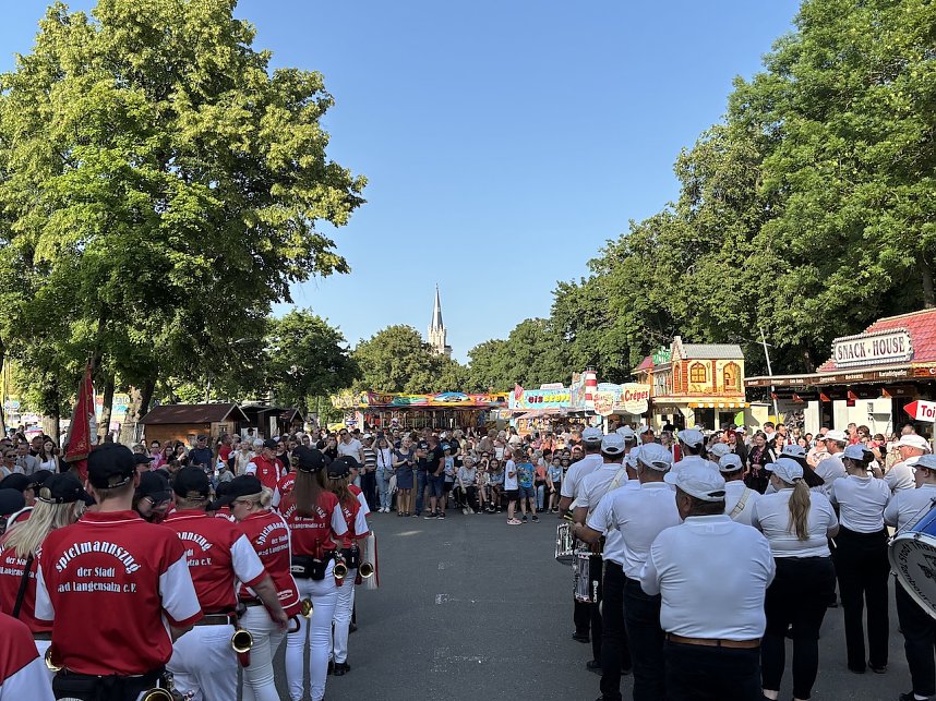 Das 213. Brunnenfest ist er&ouml;ffnet