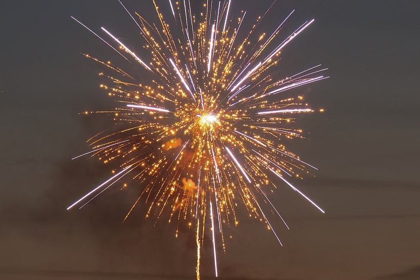 Gro&szlig;es Feuerwerk zum diesj&auml;hrigen Brunnenfest in Bad Langensalza