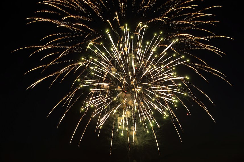 Gro&szlig;es Feuerwerk zum diesj&auml;hrigen Brunnenfest in Bad Langensalza