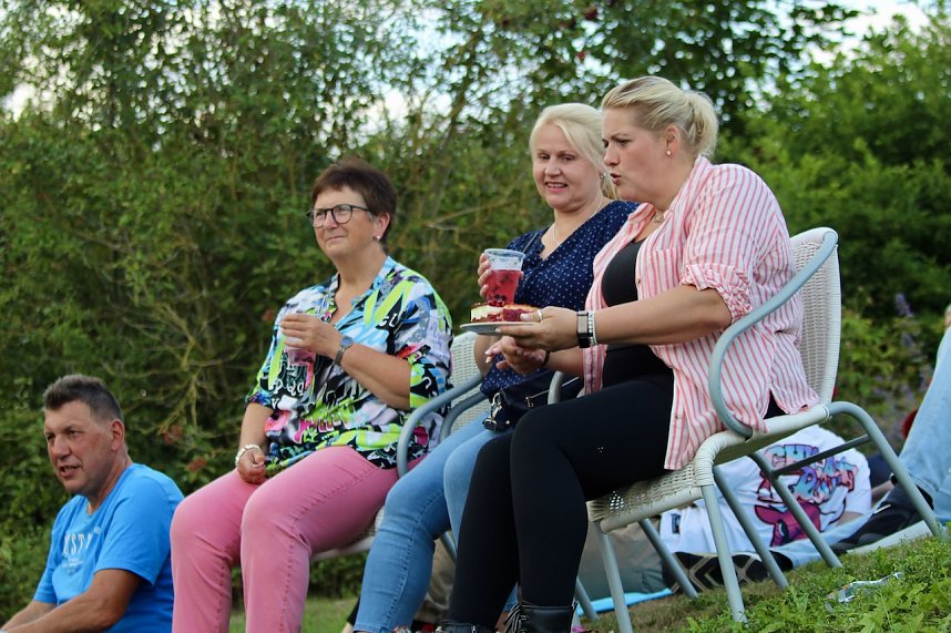 Tolle Stimmung im Rosengarten Bad Langensalza mit Reggae-Kl&auml;ngen