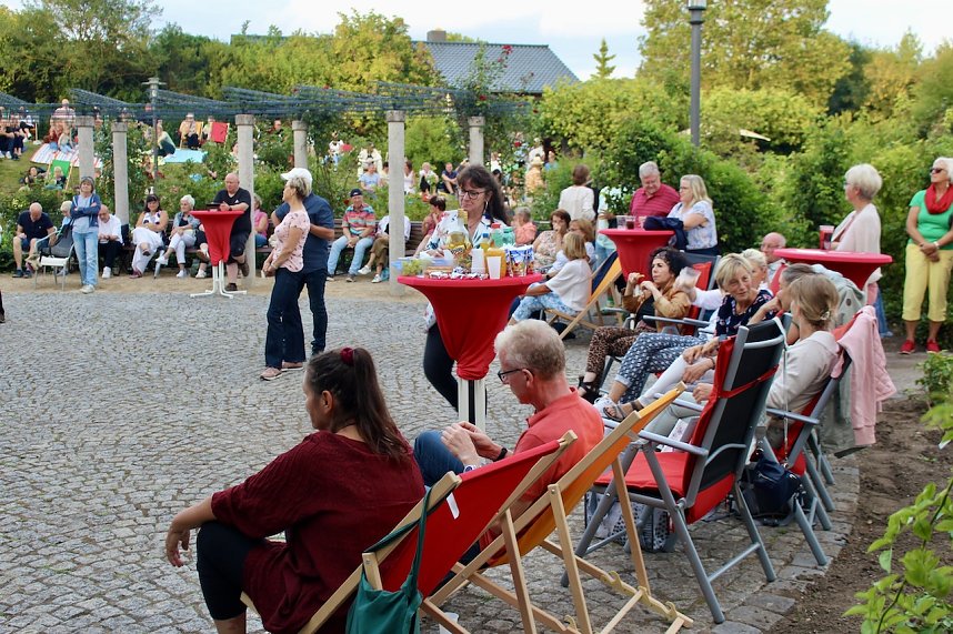 Tolle Stimmung im Rosengarten Bad Langensalza mit Reggae-Kl&auml;ngen