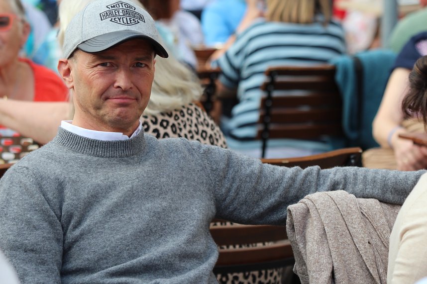 Gute Stimmung auf dem Kornmarkt beim BaLaTon in Bad Langensalza