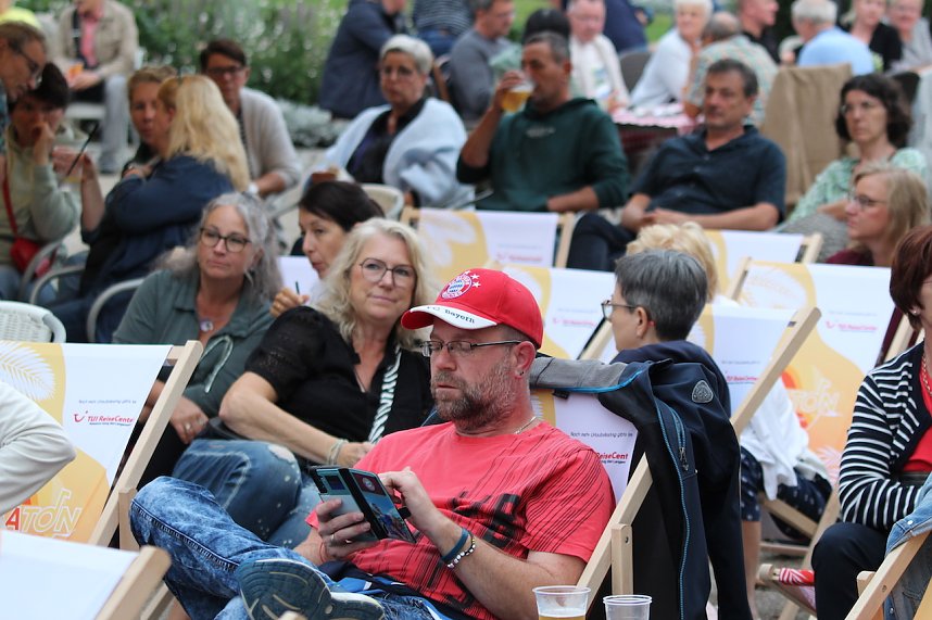 Vierter BaLaTon-Abend des Jahres vor dem Friederikenschl&ouml;sschen in Bad Langensalza