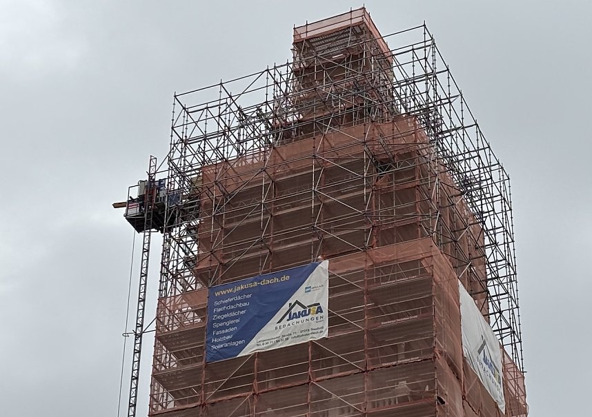 Spitze der einger&uuml;steten Marktkirche