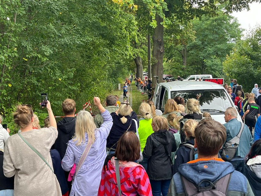 Kreis-Crosslauf auf dem J&uuml;denh&uuml;gel