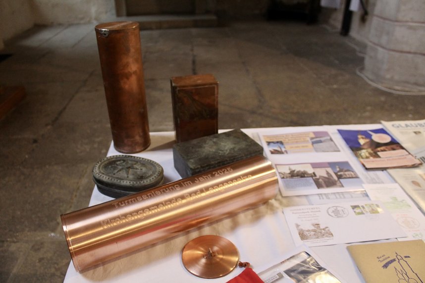 Bekr&ouml;nung und Einlegung der Dokumente in die Zeitkapseln E-Mail von Neue Nordh&auml;user Zeitung: Einladung Bekr&ouml;nung und Einlegung der Dokumente in die Zeitkapseln