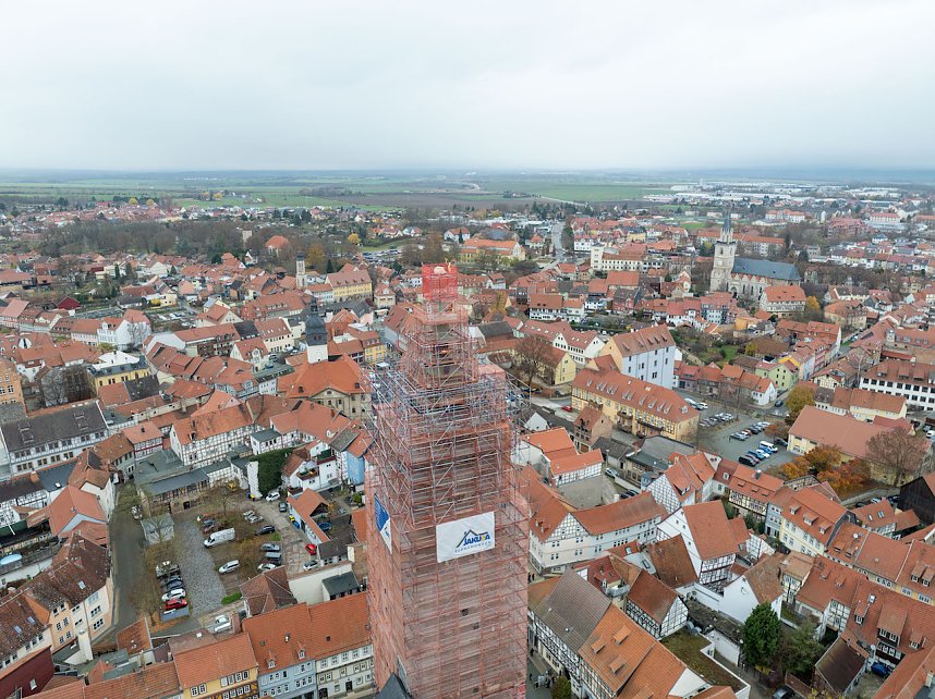 Drohnen-Aufnahmen vom Aufsetze der Spitze