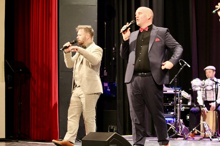 enortrio Fellas & Band am Nikolaustag 2025 im Kultur- und Kongresszentrum Bad Langensalza