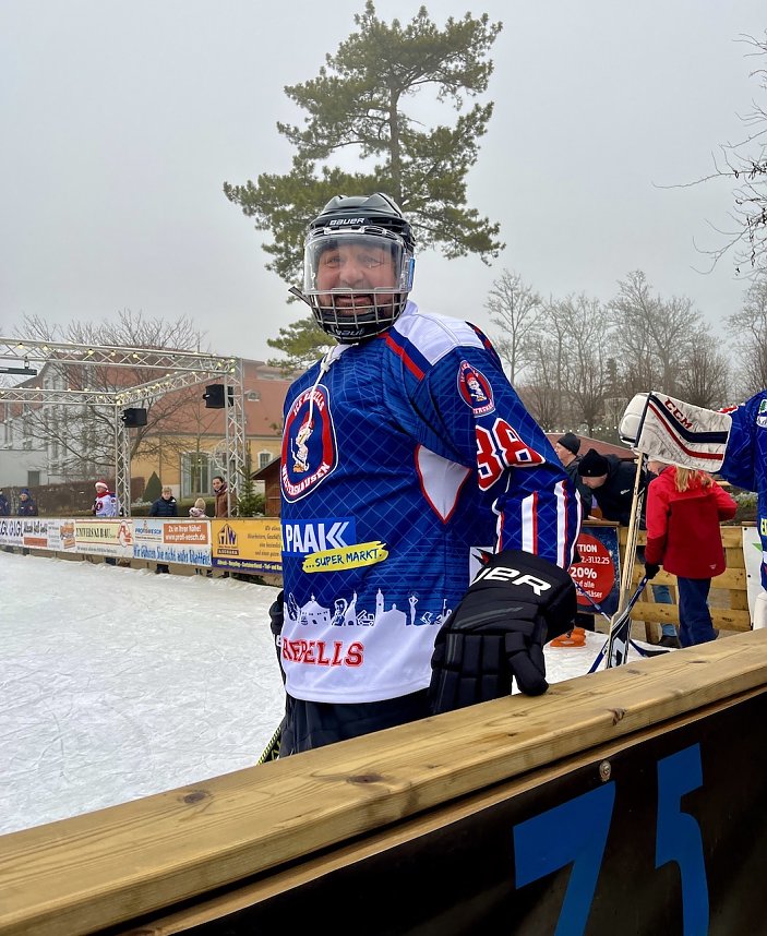 Ice Rebell Schwich auf der Eisbahn im Schl&ouml;sschenpark