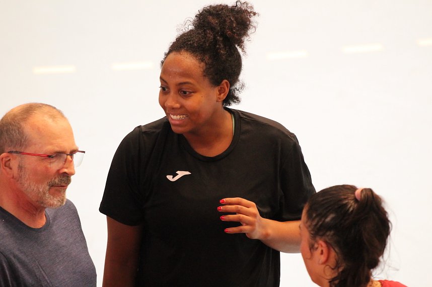 Handballerin Sharon Nooitmeer