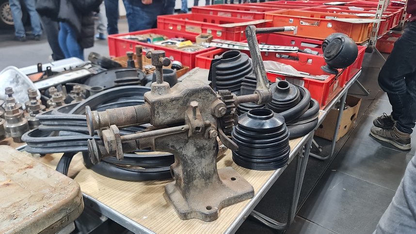 Jede Menge Oldtimer gab es am Wochenende in Erfurt zu sehen.