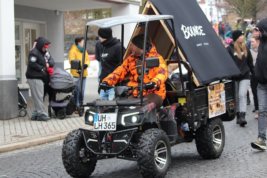Impressionen vom Faschingsumzug in Bad Langensalza