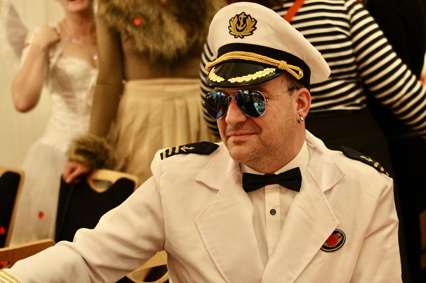 Ausgelassenes Treiben im Kultur-und Kongresszentrum in Bad Langensalza bei der Karnevalssitzung