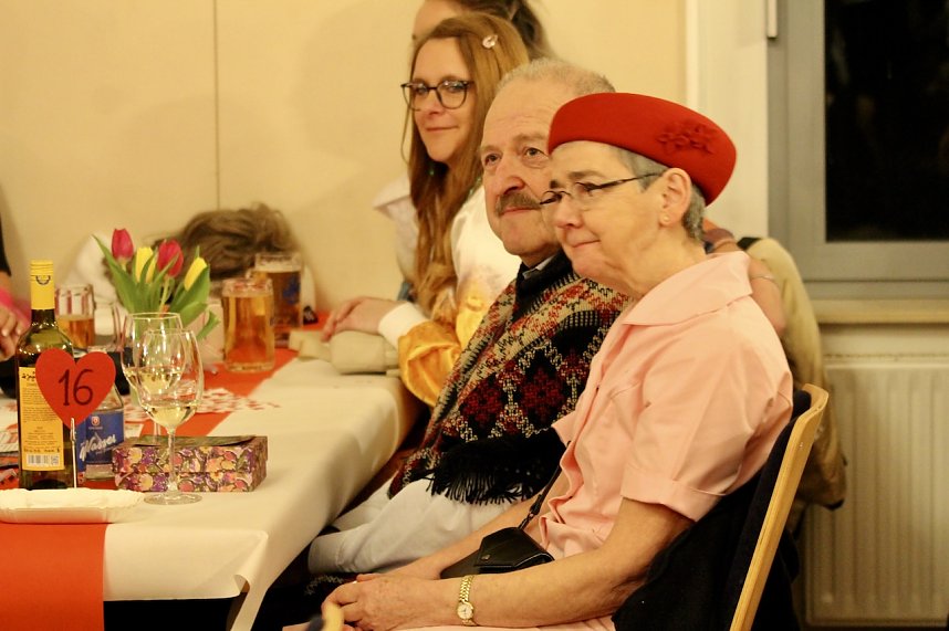 Ausgelassenes Treiben im Kultur-und Kongresszentrum in Bad Langensalza bei der Karnevalssitzung