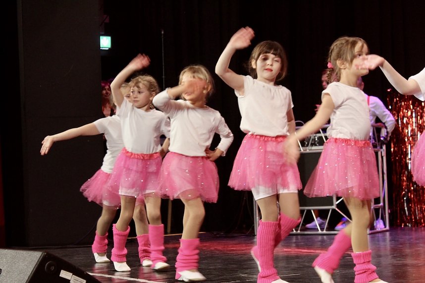 Ausgelassenes Treiben im Kultur-und Kongresszentrum in Bad Langensalza bei der Karnevalssitzung
