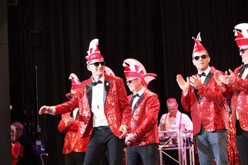 Ausgelassenes Treiben im Kultur-und Kongresszentrum in Bad Langensalza bei der Karnevalssitzung