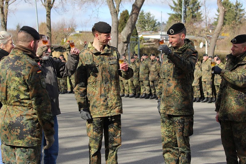 Verabschiedungsappell von Major Baumbach (Aufkl&auml;rungsbataillons 13 - Standort Gotha) auf dem Jahnplatz in Bad Langensalza