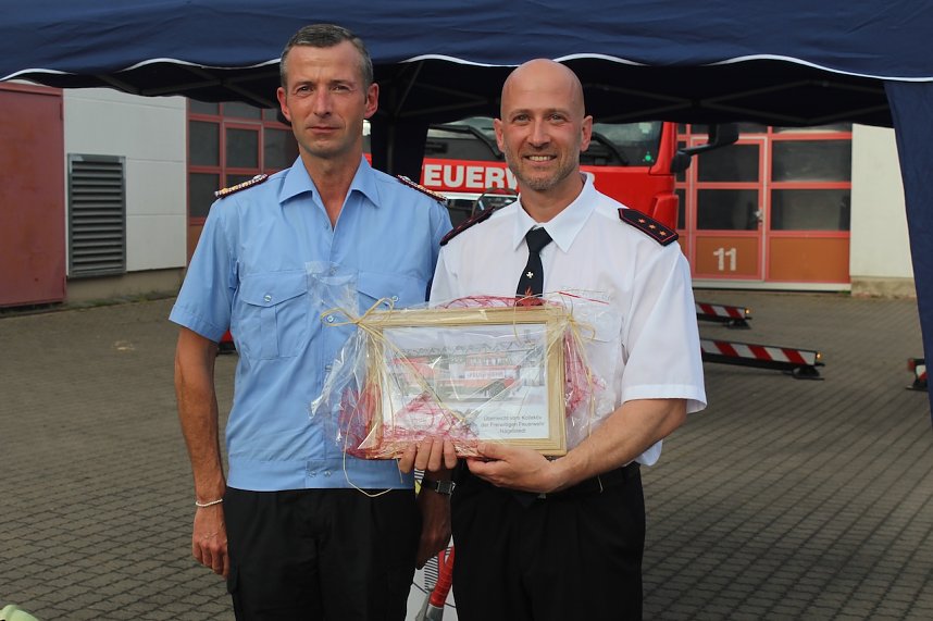 Feierliche &Uuml;bergabe der neuen Drehleiter bei der Feuerwehr in Bad Langensalza