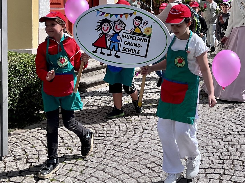 Kinderumzug der Anni-Berger-Stiftung durch Bad Langensalza