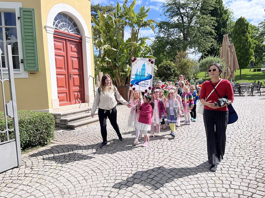 Kinderumzug der Anni-Berger-Stiftung durch Bad Langensalza