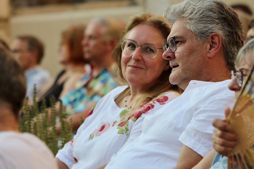 Lulo Reinhardt & Brise Manouche im Kreuzgang des Augustinerklosters in  Bad Langensalza
