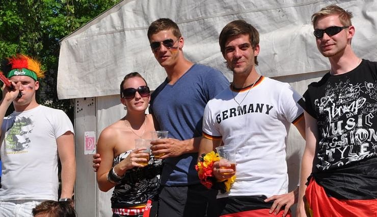 Public Viewing auf den Petersberg