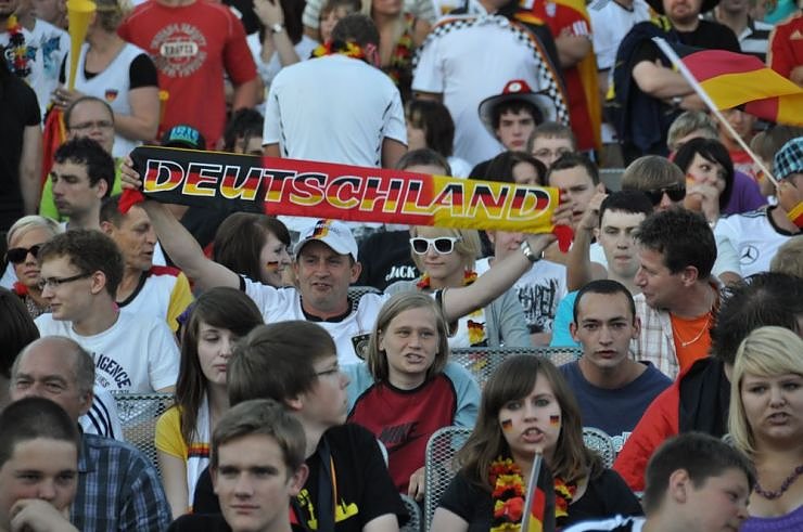 Public Viewing auf den Petersberg